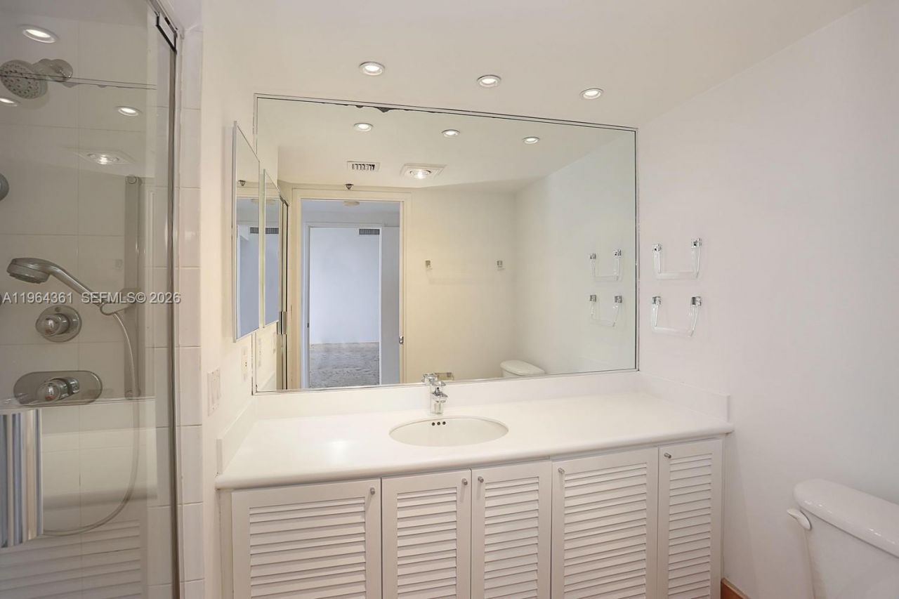 201 Crandon Blvd , Unit 507, Key Biscayne, FL 33149 Photo