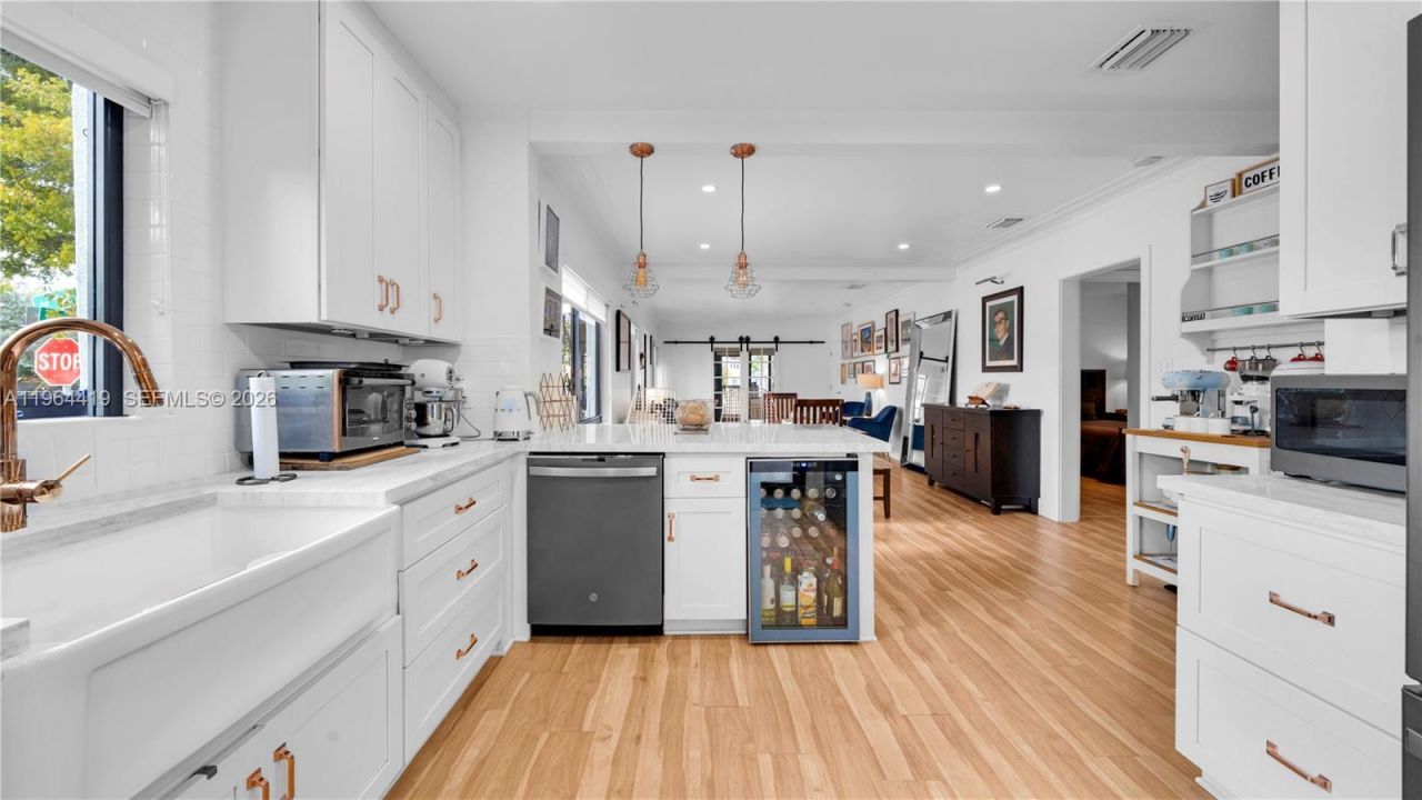 375 SW 32nd Rd, Miami, FL 33129 Photo