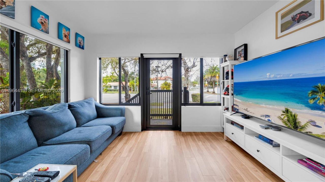 375 SW 32nd Rd, Miami, FL 33129 Photo