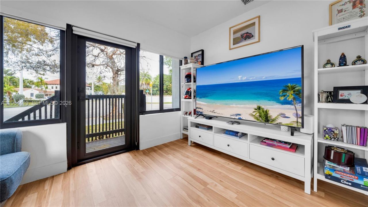 375 SW 32nd Rd, Miami, FL 33129 Photo