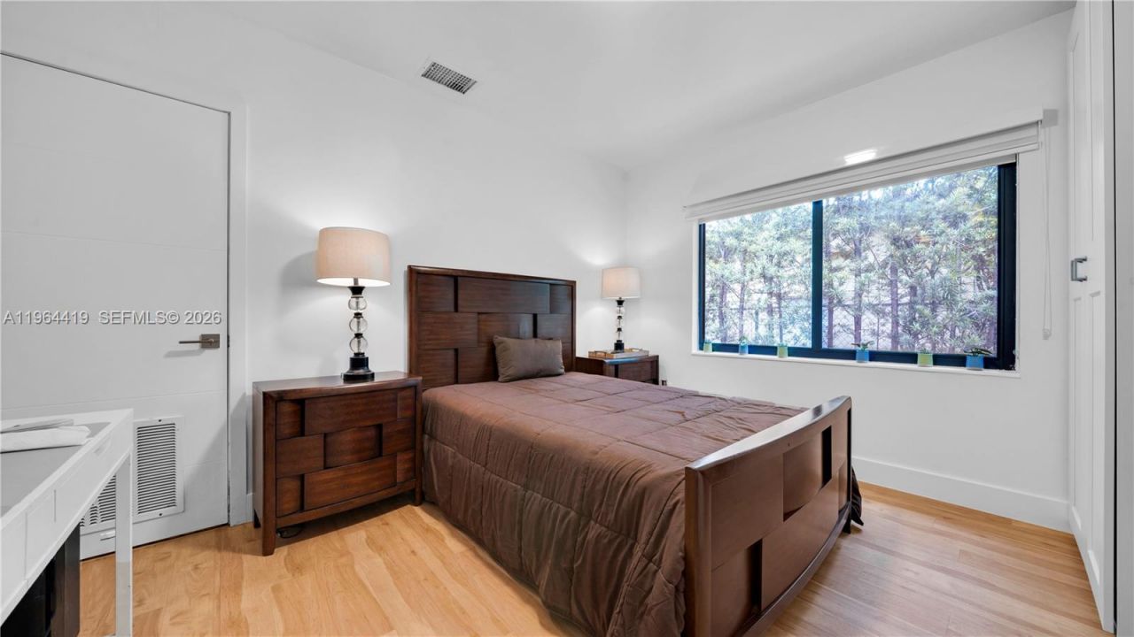 375 SW 32nd Rd, Miami, FL 33129 Photo