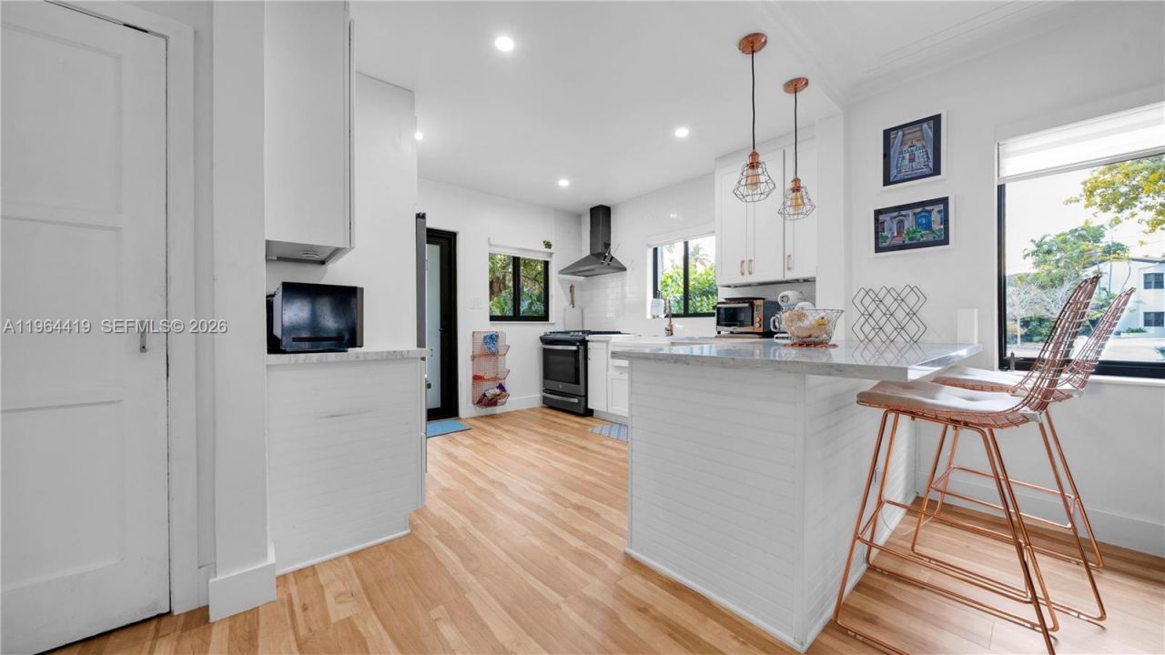 375 SW 32nd Rd, Miami, FL 33129 Photo