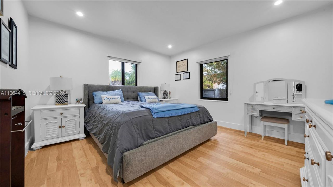 375 SW 32nd Rd, Miami, FL 33129 Photo