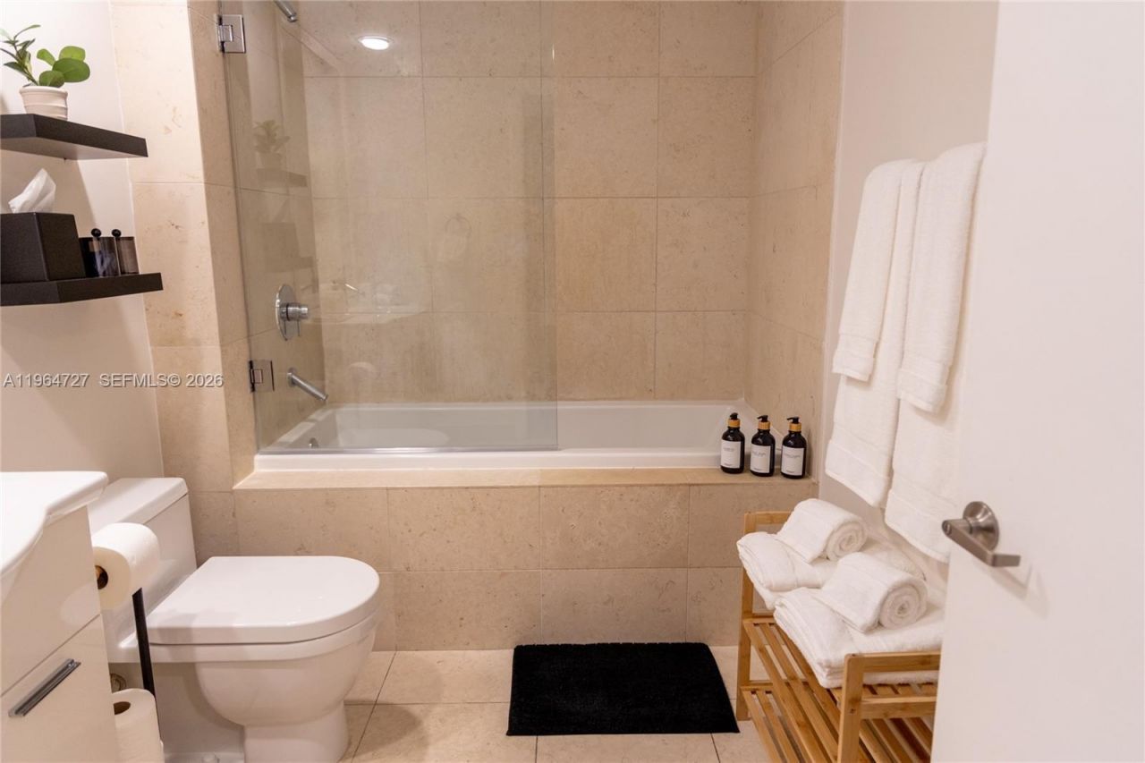 475 Brickell Ave, Unit 3510, Miami, FL 33131 Photo