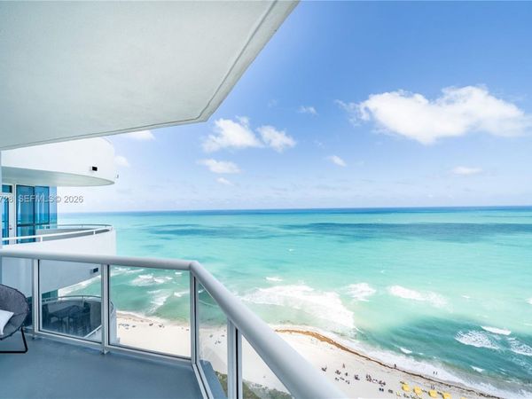 6301 Collins Ave, Unit 2802, Miami Beach, FL 33141