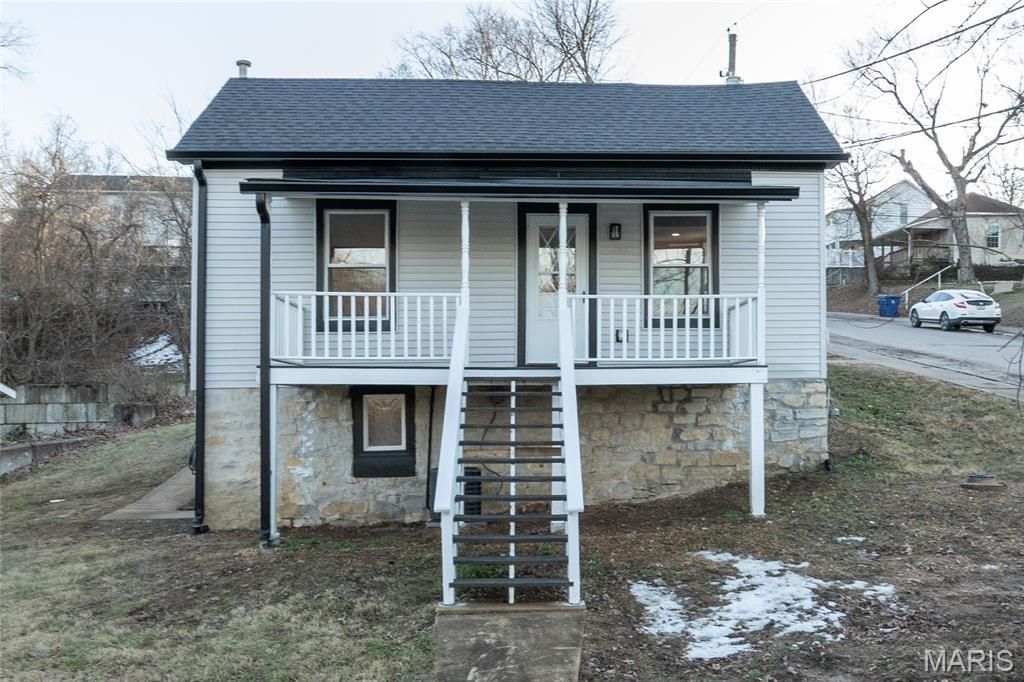 401 E Miller Street, De Soto, MO 63020 Main Photo