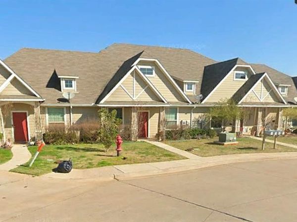 1121 Newcastle Drive , Weatherford, TX 76086