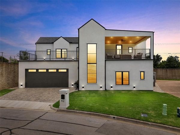 42 Enclave Court , Waco, TX 76708