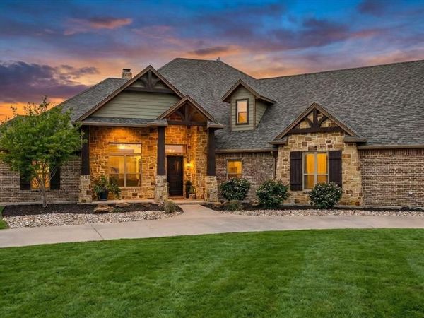 3512 Lakota Court, Granbury, TX 76048