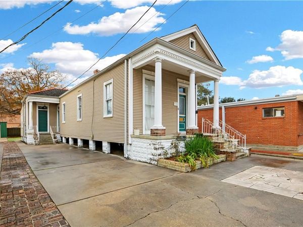 720 LAFAYETTE Street, Gretna, LA 70053