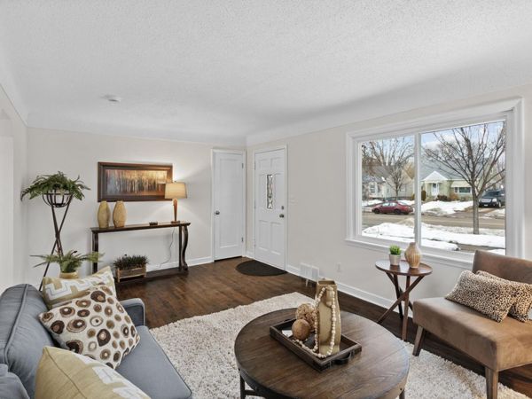 2138 3rd Street E, Saint Paul, MN 55119