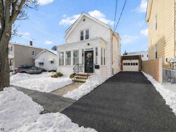 416 2Nd St, Carlstadt, NJ 07072