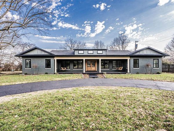 1120 South Park Drive, Bowling Green, KY 42101