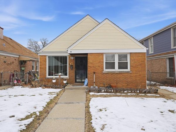 33 49th Avenue, Bellwood, IL 60104