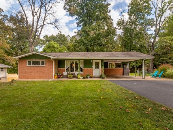 3453 S Illinois Avenue, Carbondale, IL 62903