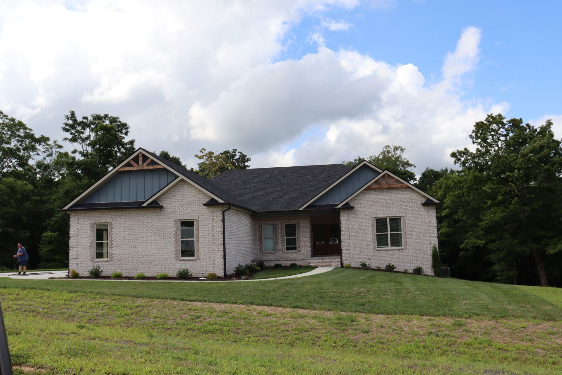 1534 Buck Ridge Ct, Cunningham, TN 37052 Main Photo