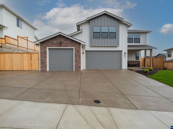 Model C Ballyntyne Rd, Salem, OR 97302