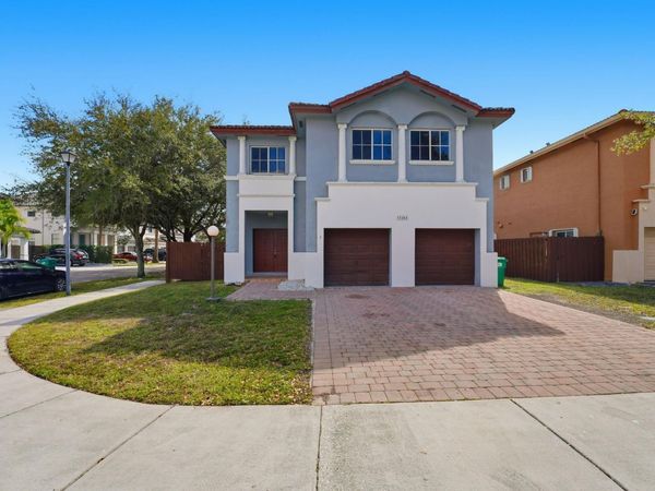 15464 SW 18th Lane, Miami, FL 33185