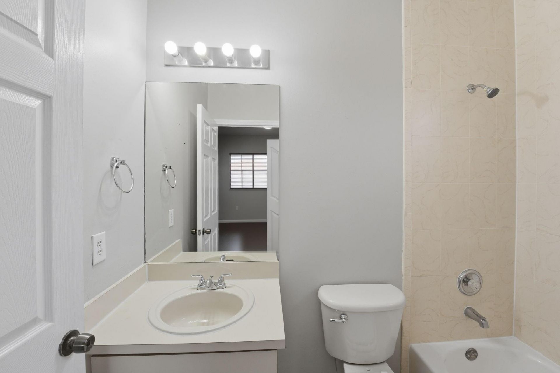 15464 SW 18th Lane, Miami, FL 33185 Photo