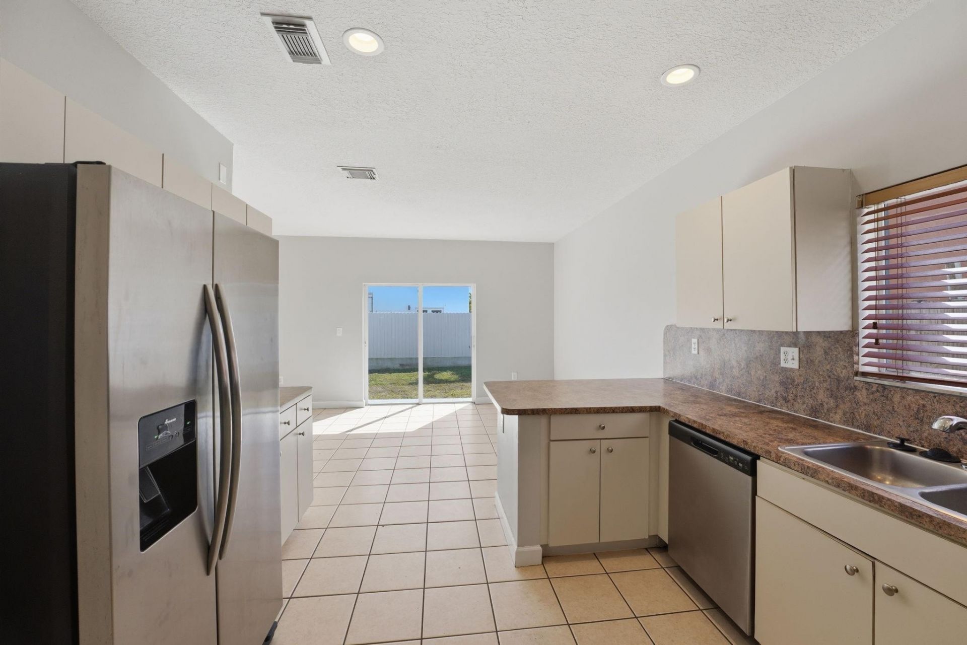 15464 SW 18th Lane, Miami, FL 33185 Photo