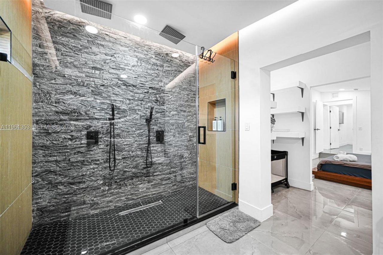 112 NW 53rd St , Miami, FL 33127 Photo