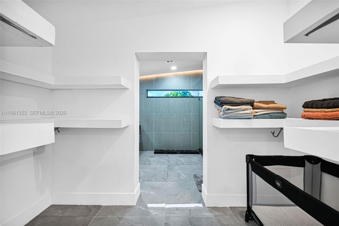 112 NW 53rd St , Miami, FL 33127 Photo