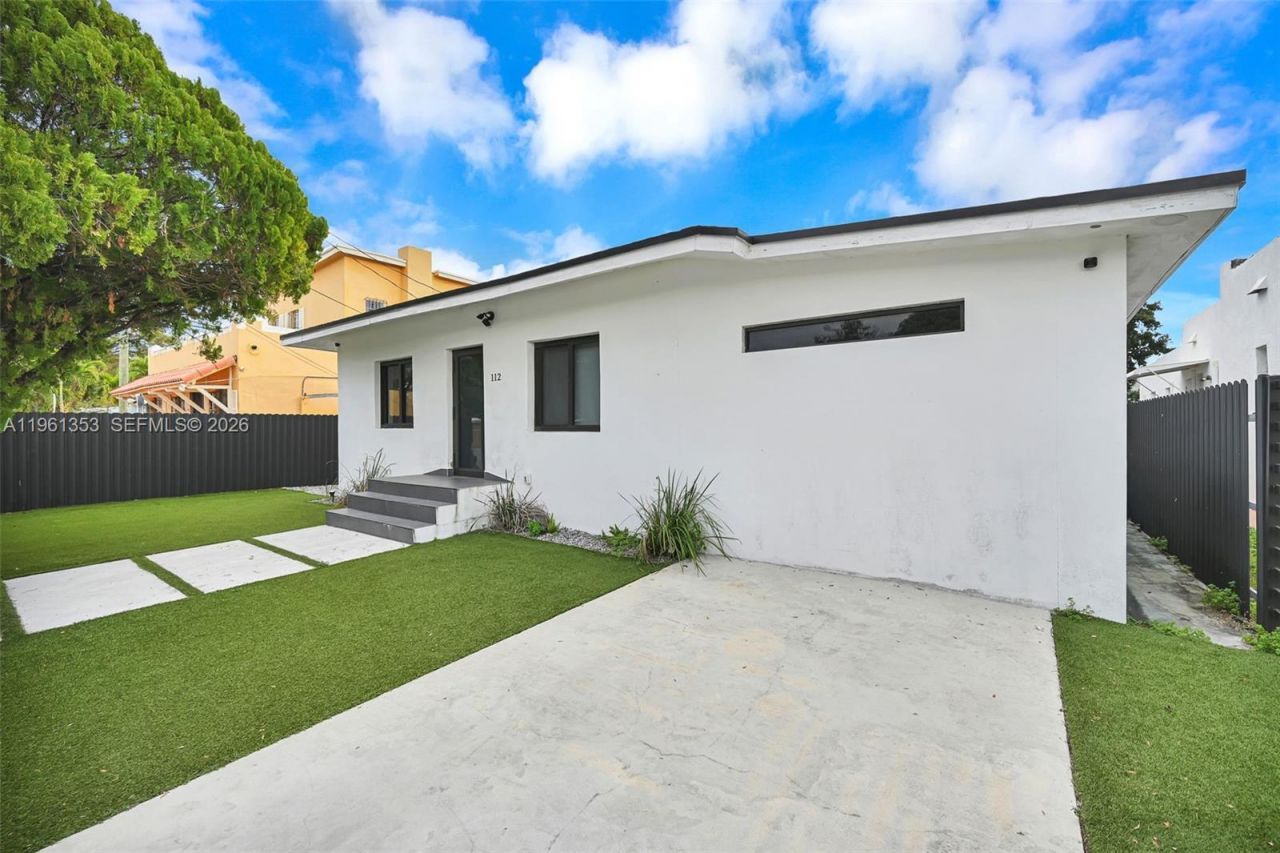 112 NW 53rd St , Miami, FL 33127 Photo