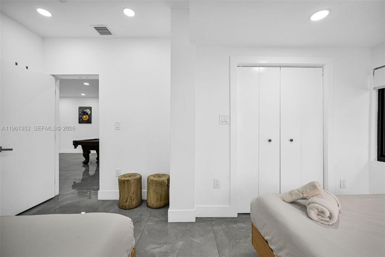 112 NW 53rd St , Miami, FL 33127 Photo