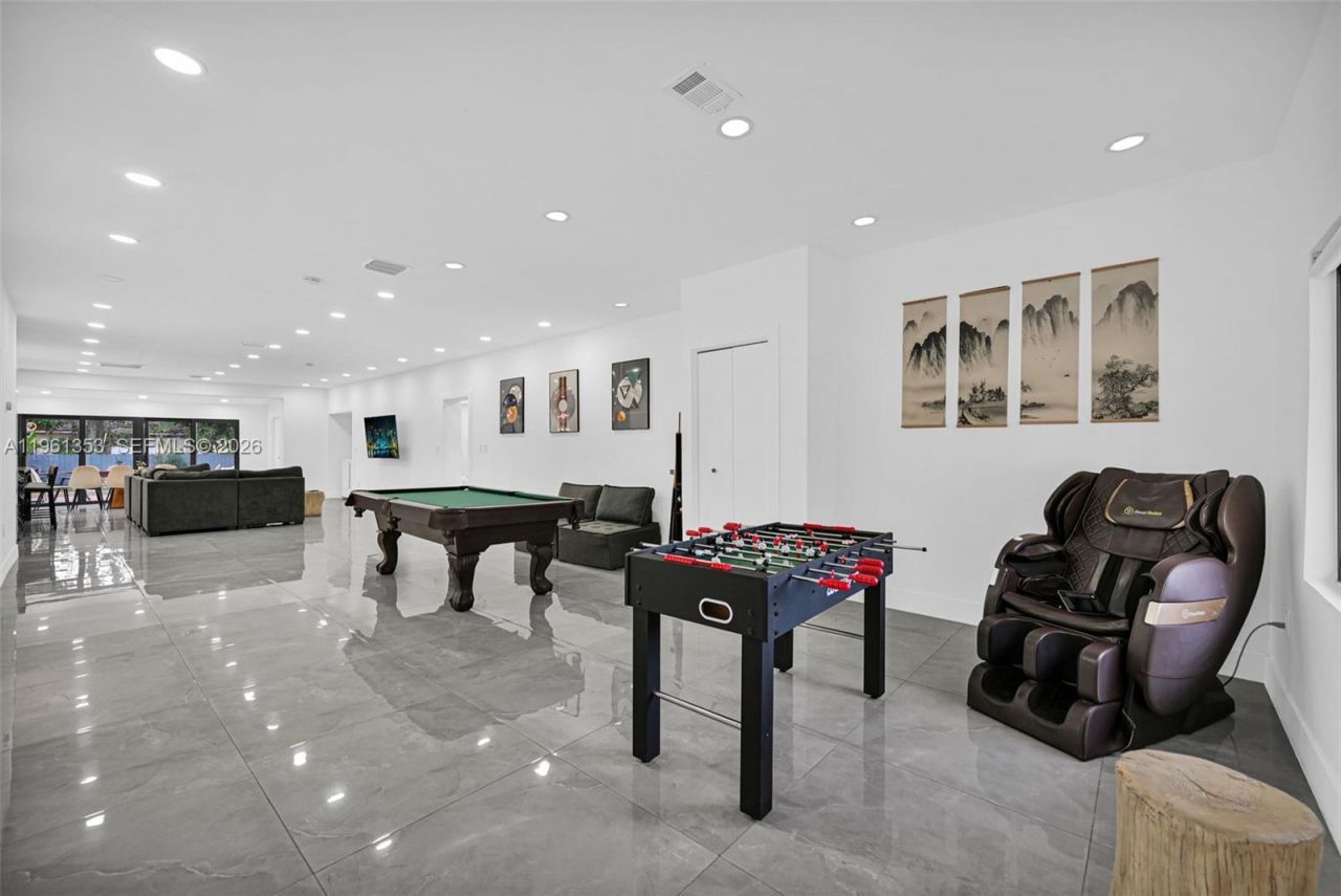 112 NW 53rd St , Miami, FL 33127 Photo