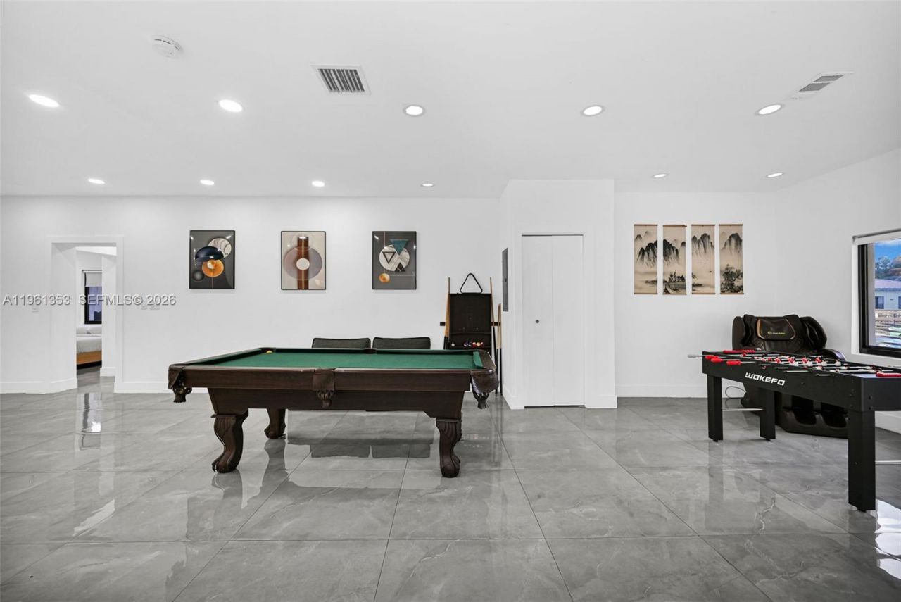 112 NW 53rd St , Miami, FL 33127 Photo