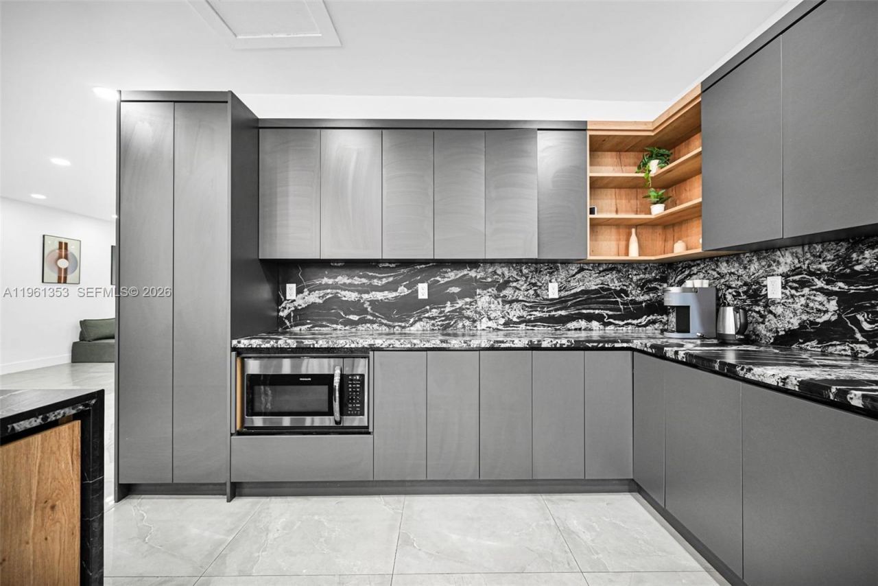 112 NW 53rd St , Miami, FL 33127 Photo