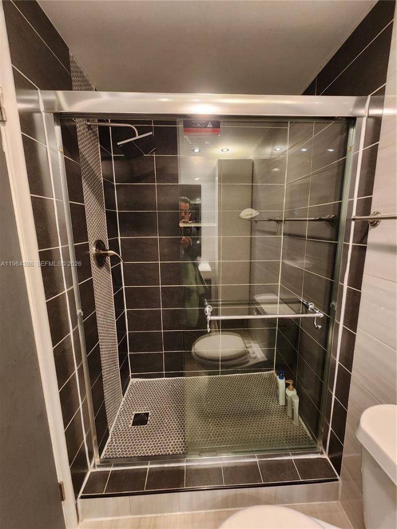 1825 S Ocean Dr , Unit PH 9, Hallandale Beach, FL 33009 Photo