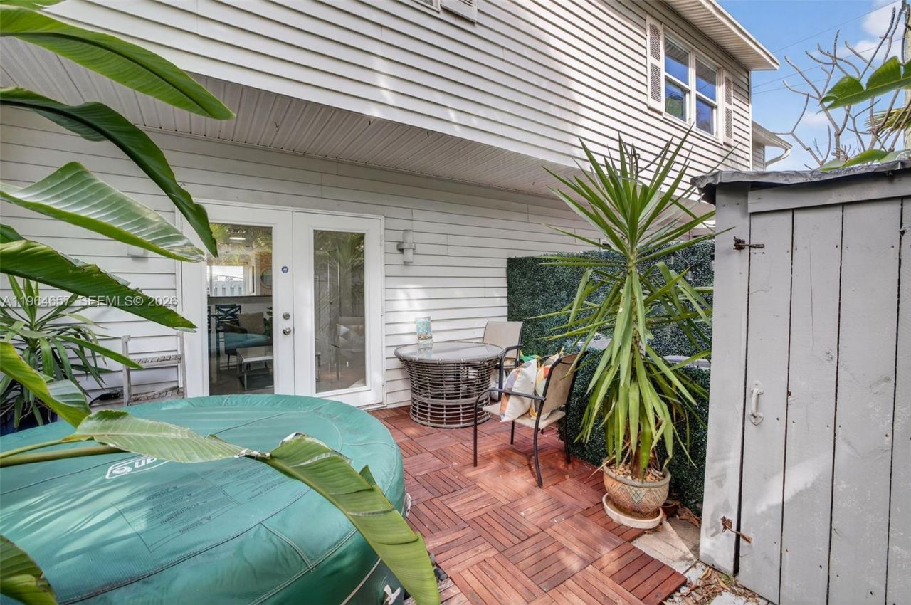 1953 NE 15th Ave , Fort Lauderdale, FL 33305 Photo