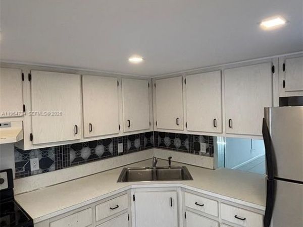 4200 NW 3rd Ct , Unit 111, Plantation, FL 33317