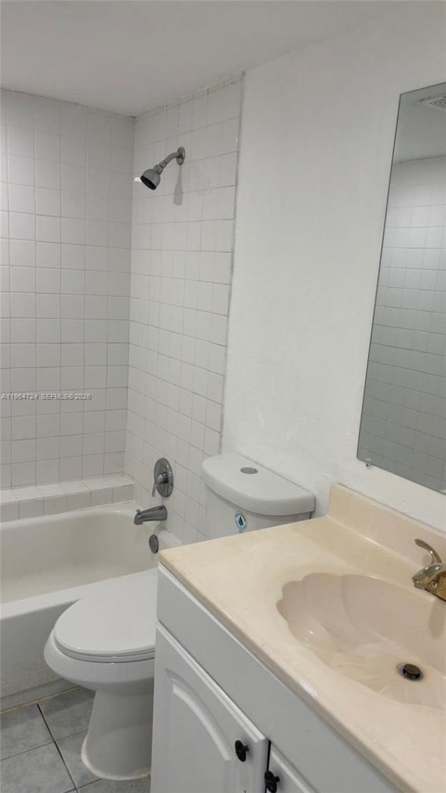 4200 NW 3rd Ct , Unit 111, Plantation, FL 33317 Photo