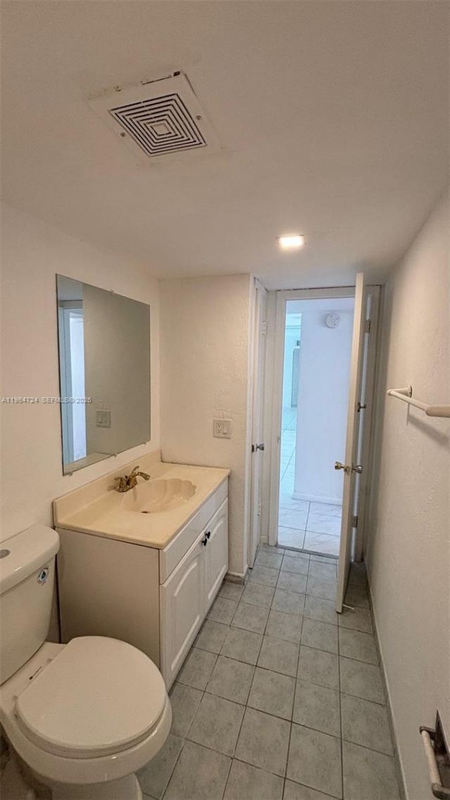 4200 NW 3rd Ct , Unit 111, Plantation, FL 33317 Photo
