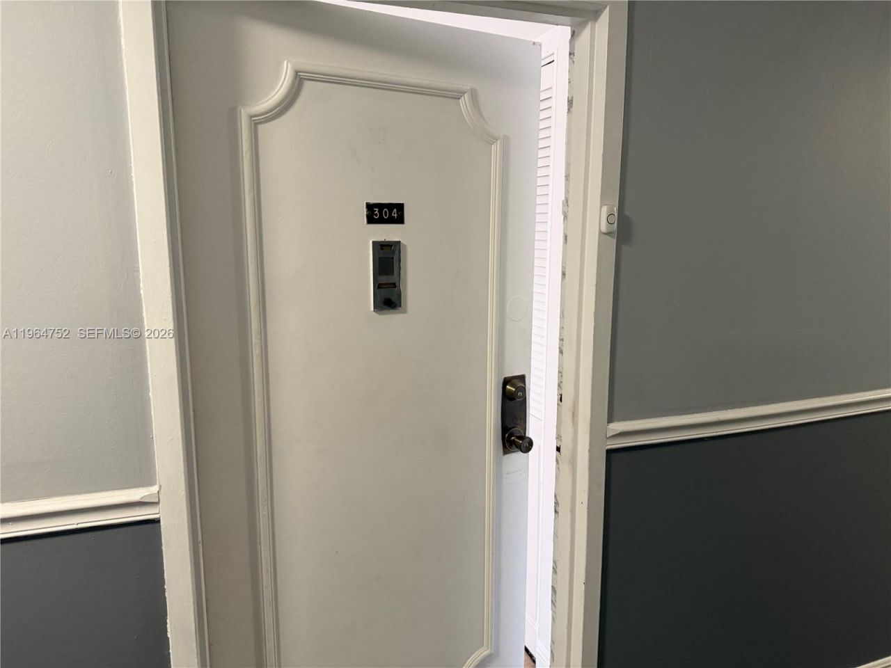 13685 NE 10th Ave , Unit 304, North Miami, FL 33161 Photo