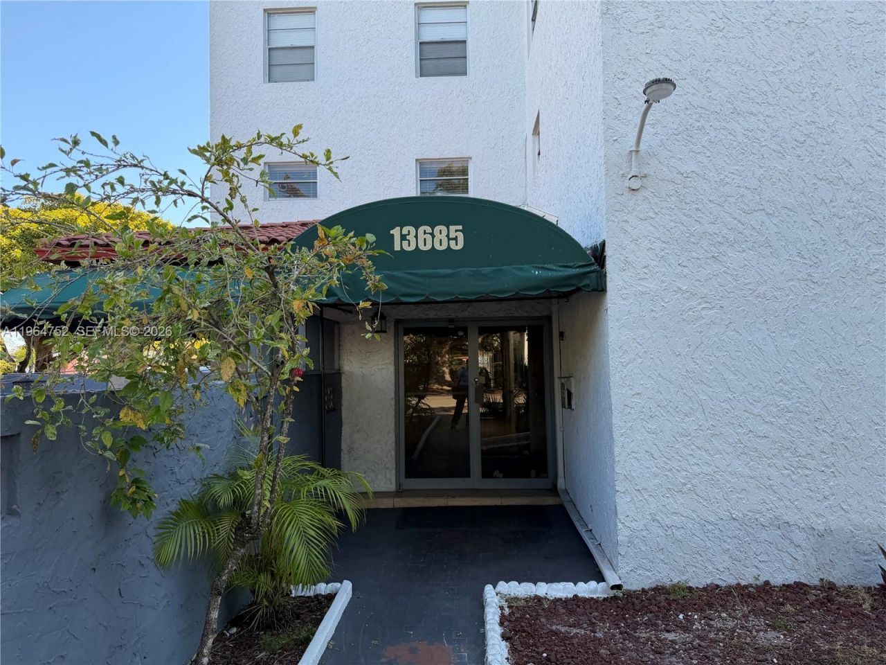 13685 NE 10th Ave , Unit 304, North Miami, FL 33161 Photo