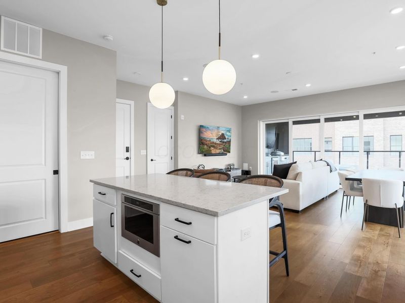 695 Civitas Avenue, Unit D301, Columbus, OH 43215 Photo 11