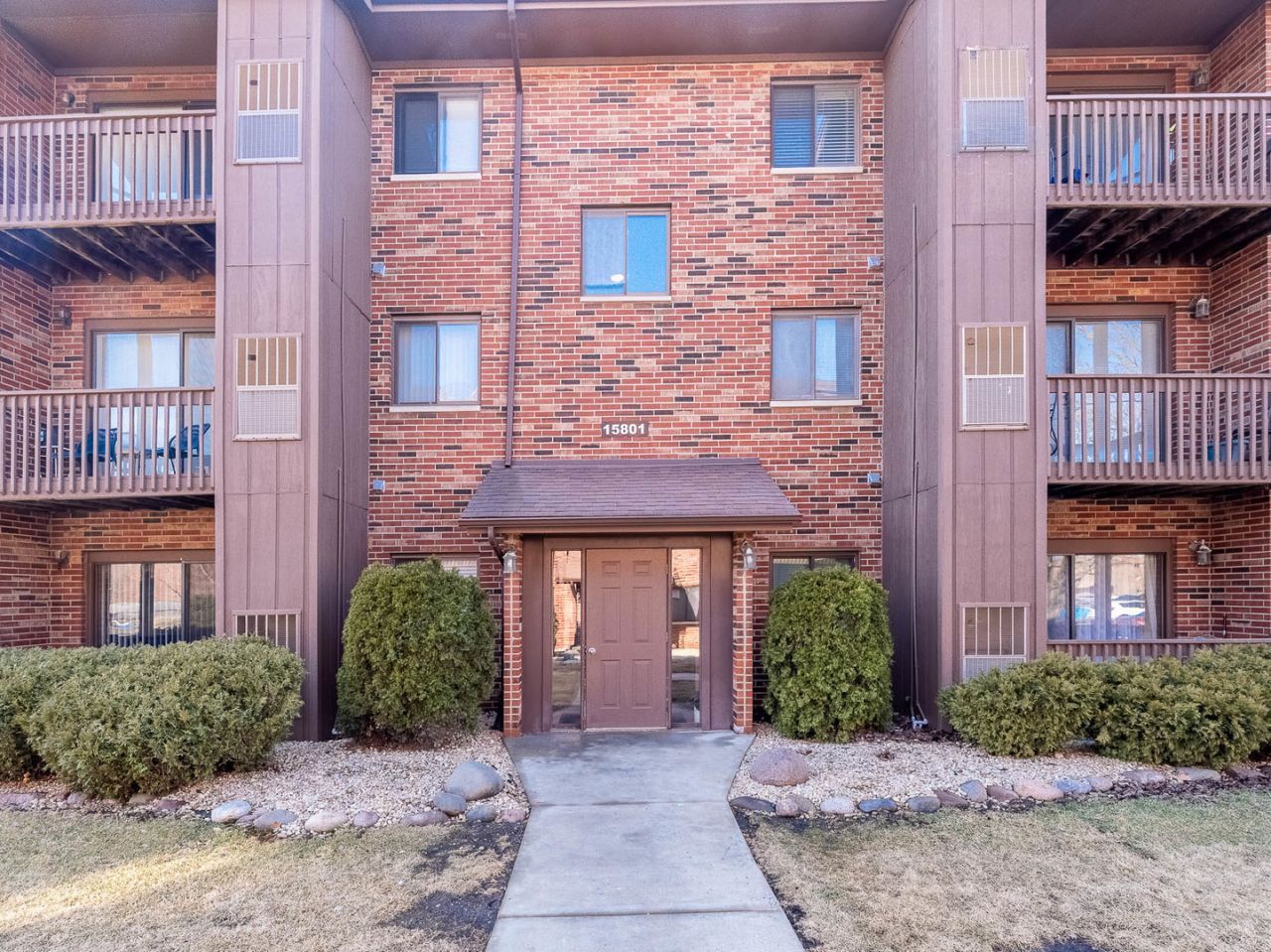 15801 Peggy Lane, Unit 11, Oak Forest, IL 60452 Main Photo