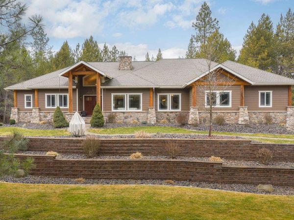 21615 N Green Pine Ln, Colbert, WA 99005