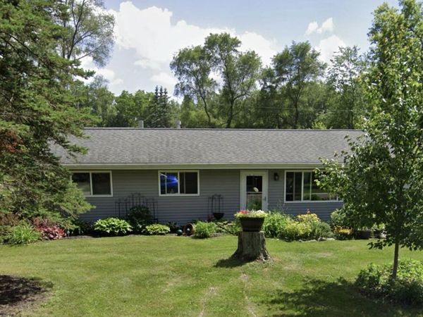 1089 Penarth Street, Commerce Twp, MI 48382