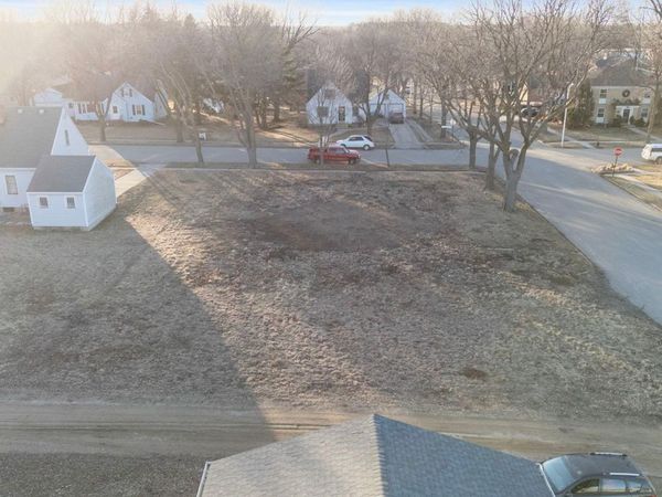 518 NE Park Street , Luverne, MN 56156