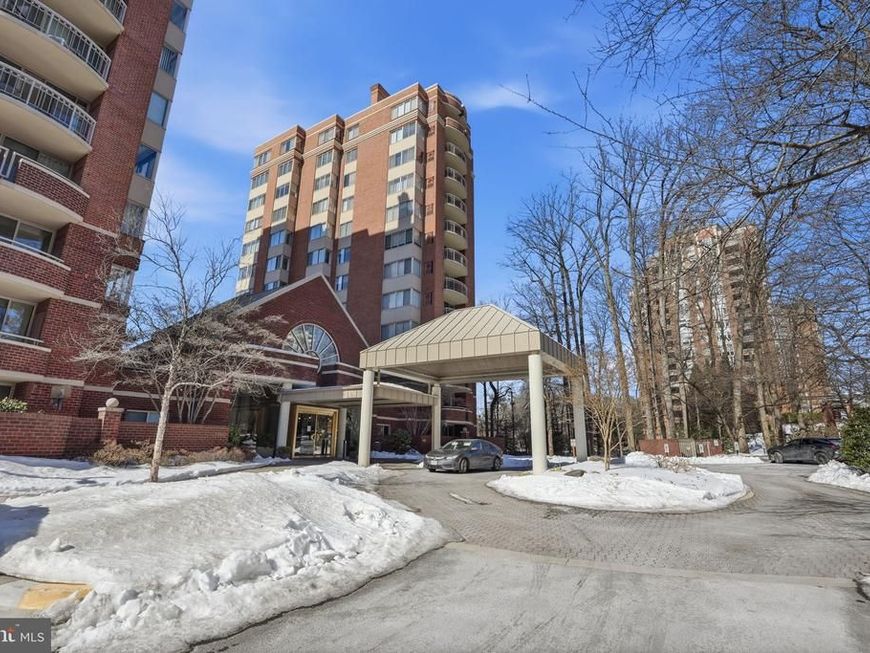 5802 Nicholson Lane, Unit 2-706, North Bethesda, MD 20852 Main Photo