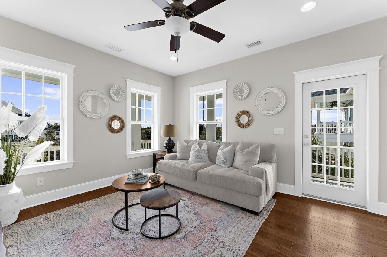 1636 Oak Leaf Street Photo 37