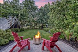 1636 Oak Leaf Street photo 4