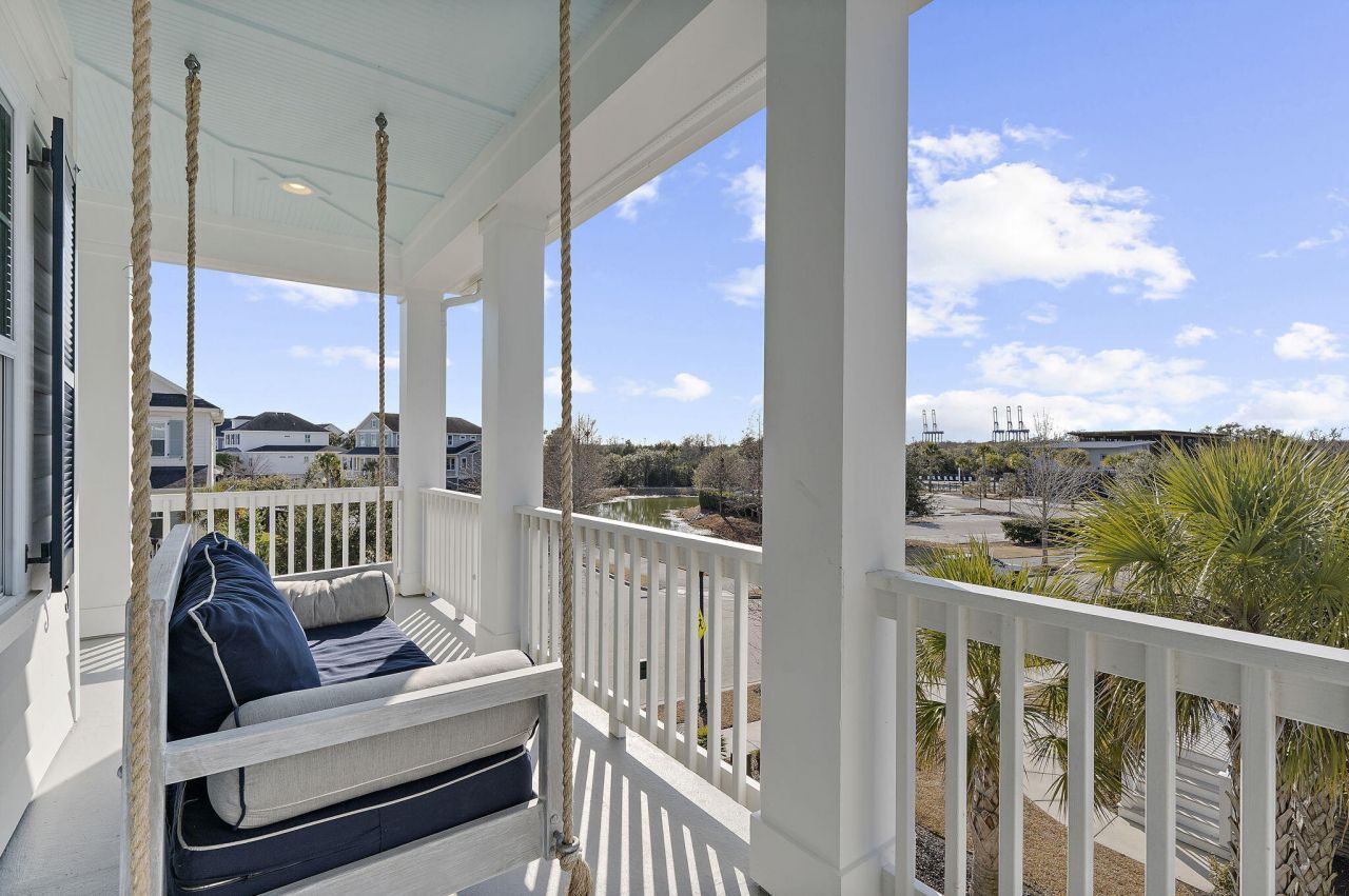 1636 Oak Leaf Street Photo 40