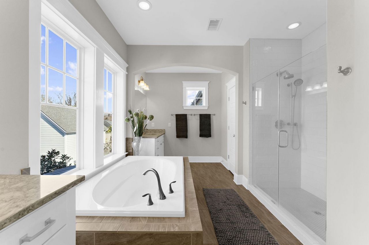 1636 Oak Leaf Street Photo 46