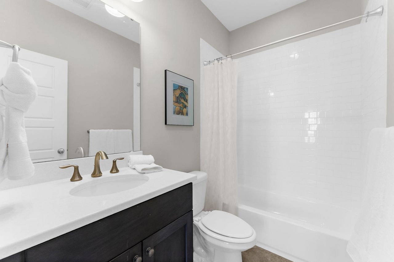 1636 Oak Leaf Street Photo 57