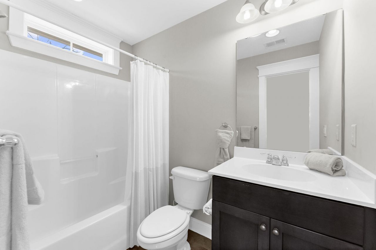 1636 Oak Leaf Street Photo 62